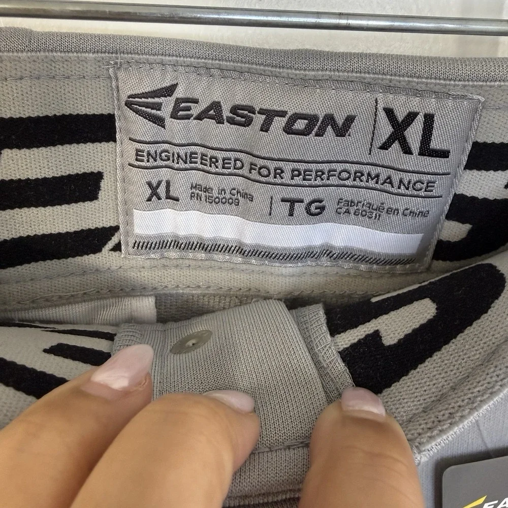 Easton nwt adult